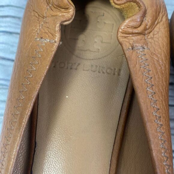 Tory Burch Royal Tan Pebble Leather Flats Shoes 8 - Picture 9 of 9